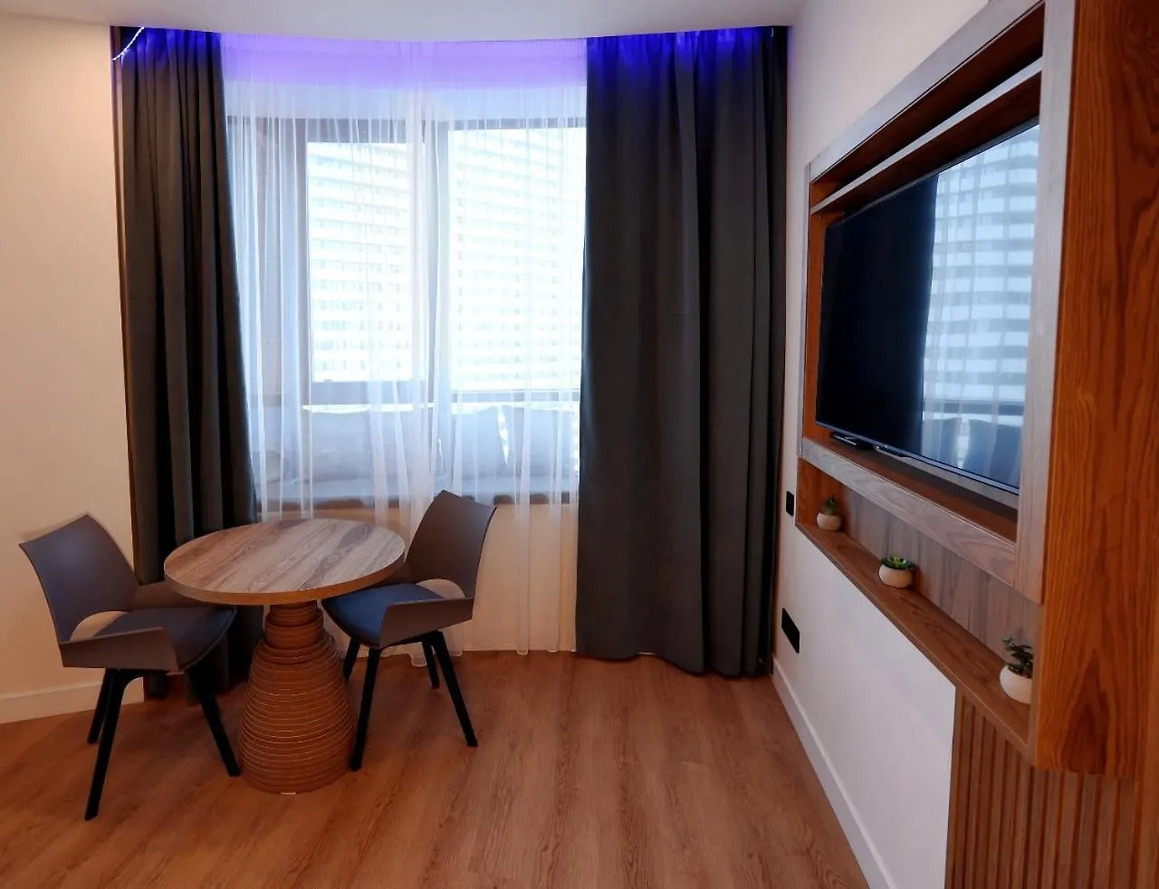 Sea View Plaza Batumi Centre Aparthotel